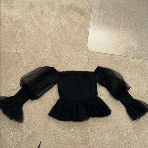 Akira medium Black Puff Sleeve Top